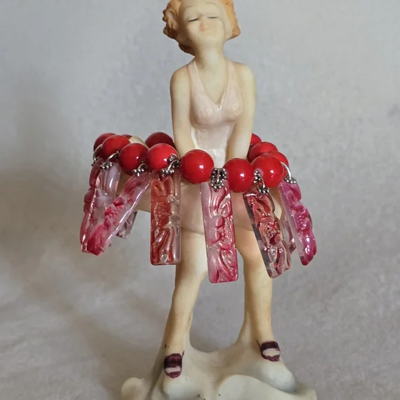 Red Beaded Bracelet w/ Red Marbled, Carved Glass Dangles & Siver Spacers - Picture 1 of 3